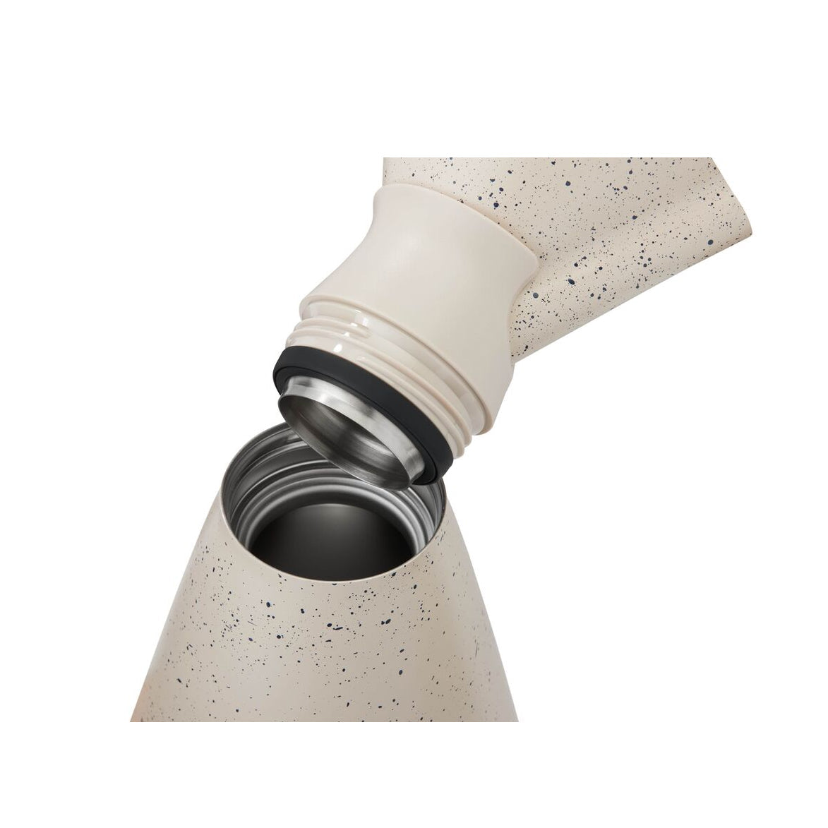 new-standard-carafe-q9 WebPDP-33oz_New_Standard_Carafe_Desert_Tan_Speckle_Studio__CAR1SVOS224_45_Top_Staged.jpg
