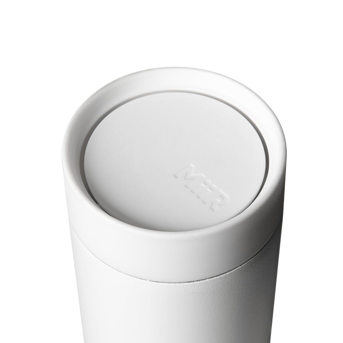 360-lid-l4 WebPDP-360_Lid_White__3602PNWM001_X2Studio_Closeup_Closed.jpg