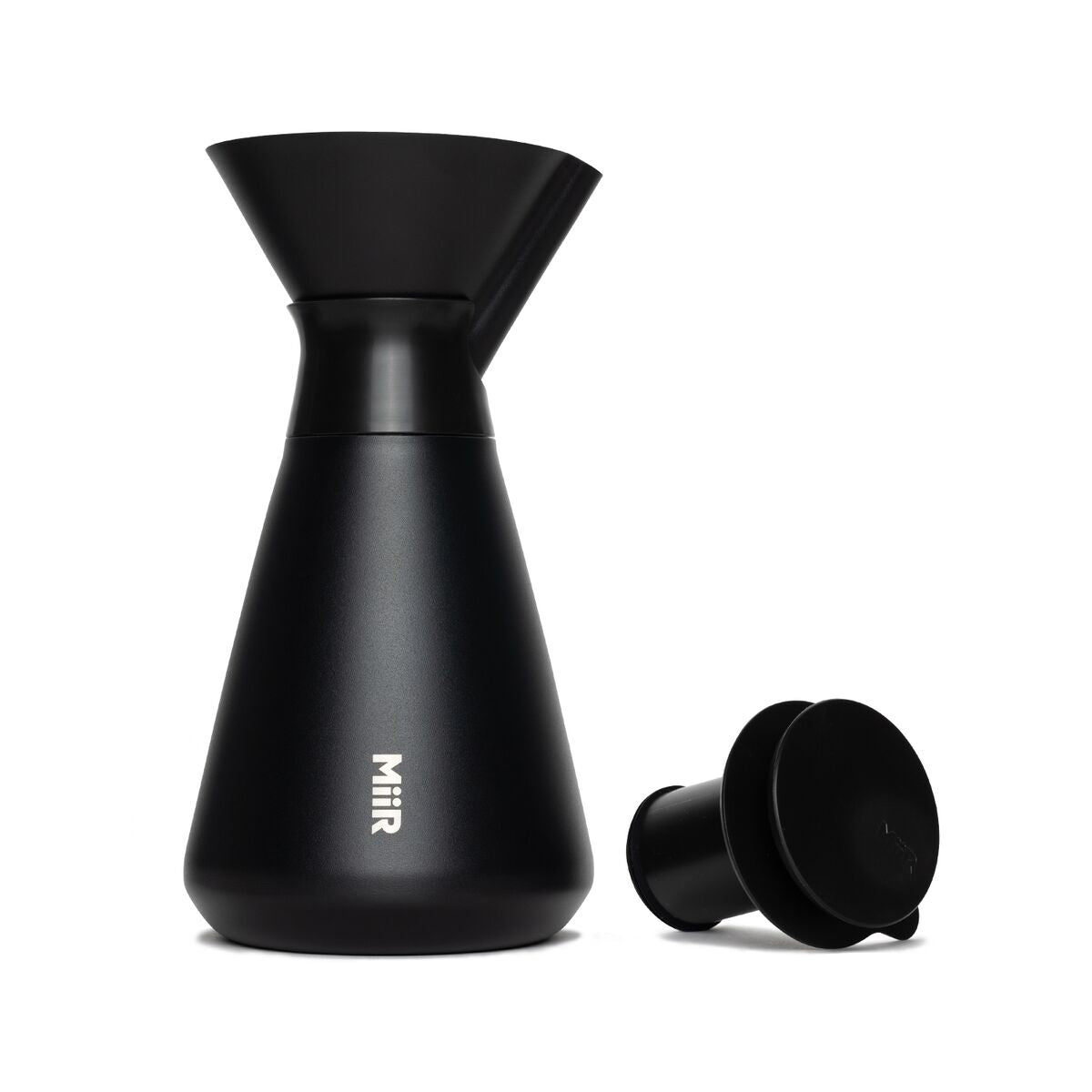 new-standard-carafe-q9 WebPDP-Carafe_Black_Studio_0722_Front_Lid_Staged__CAR1SVOS002.jpg