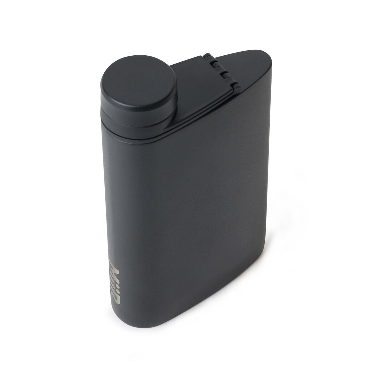 aero-flask-y2 WebPDP-Flask_Black_Studio_1022_45Deg_Closed__FLK1SSOS002.jpg