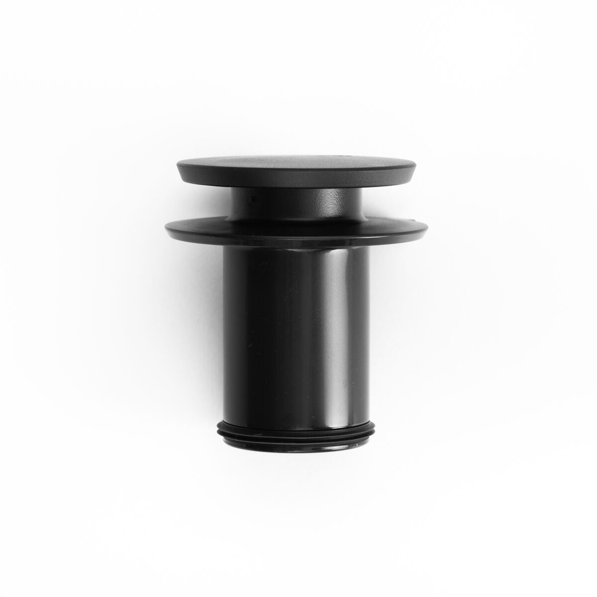new-standard-carafe-q9 WebPDP-PolishedStainlessCarafe_33oz_SS_StudioX207182024_Lid__CAR1SVOS005.jpg