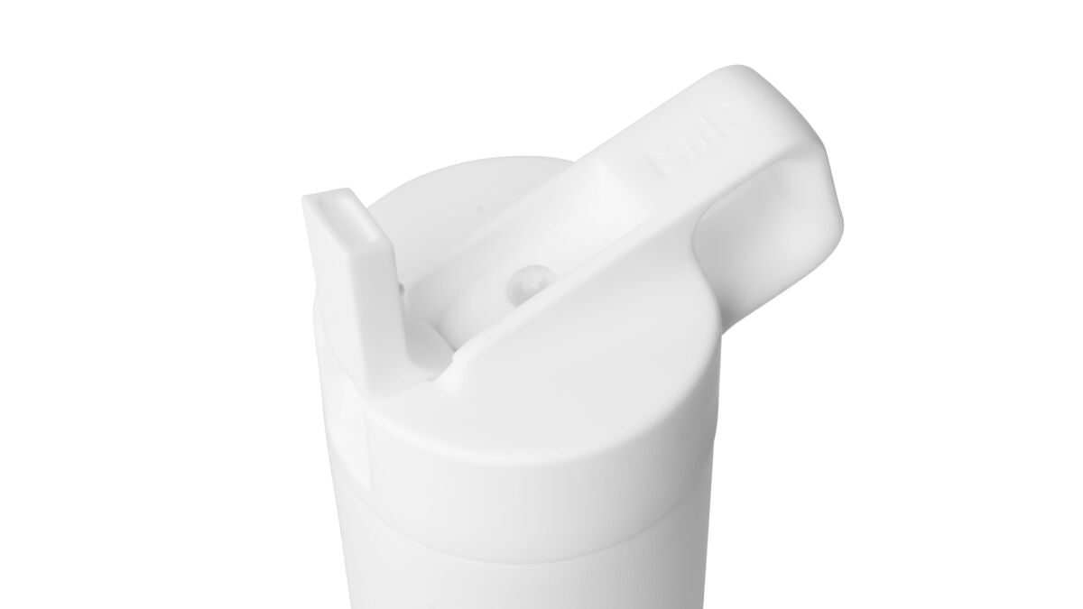 straw-bottle-q4 WebPDP-Straw_Lid_2_White_Studio_0221_45deg_Open__WMB1SL20001.jpg